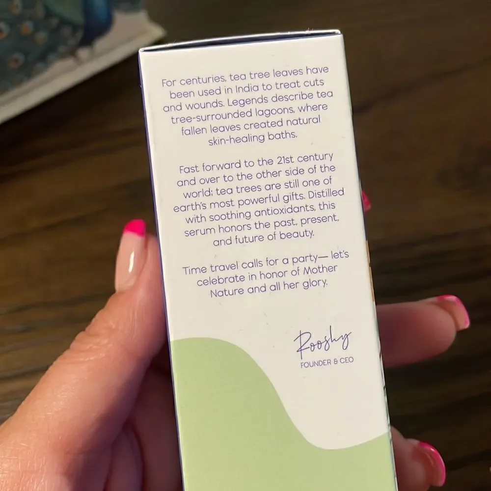 Aavrani balance restoring serum/toner BNIB